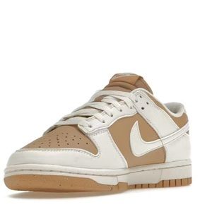 Brand new Nike dunks size 7
